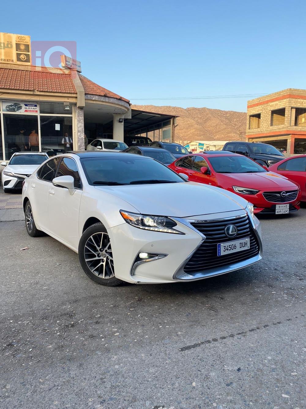 Lexus ES
